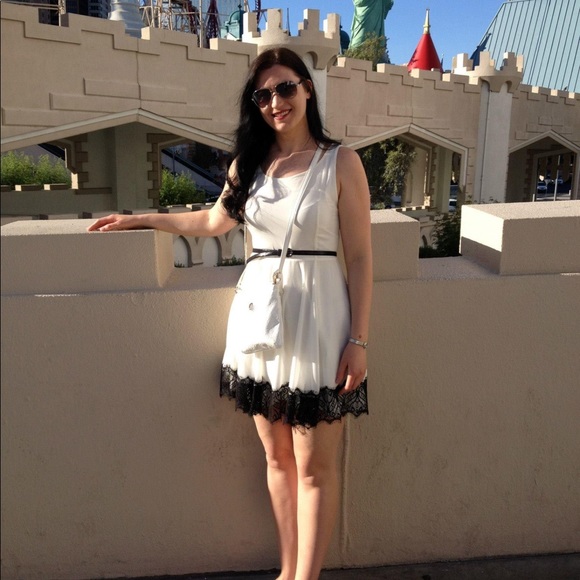 Meet your Posher, Diliana - Picture 3 of 5